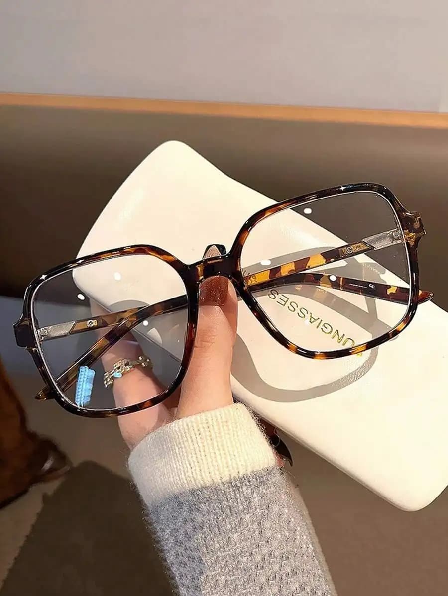 1 Pair Women's Retro Fashion Oversized Frame Eyeglasses, Suitable For Daily Use, Clear Lens For Computer, Reading, Gaming, TV,