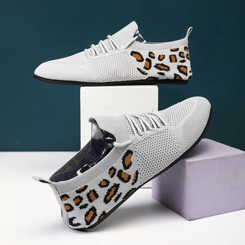 YRZL Mocassini leggeri da uomo Mocassini traspiranti Scarpe casual estive da uomo Slip On Mocassini Scarpe da passeggio antiscivolo Suola sottile
