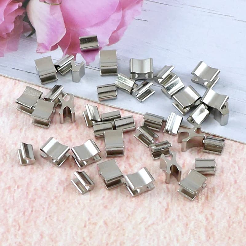 200/500 pezzi 3 # 5 # Cerniera in metallo U Fermacorda e ganci Fibbia Cerniere antiscivolo Chiusura con chiusura Borse Zampe per vestiti Kit di riparazione clip per coda Accessori fai da te