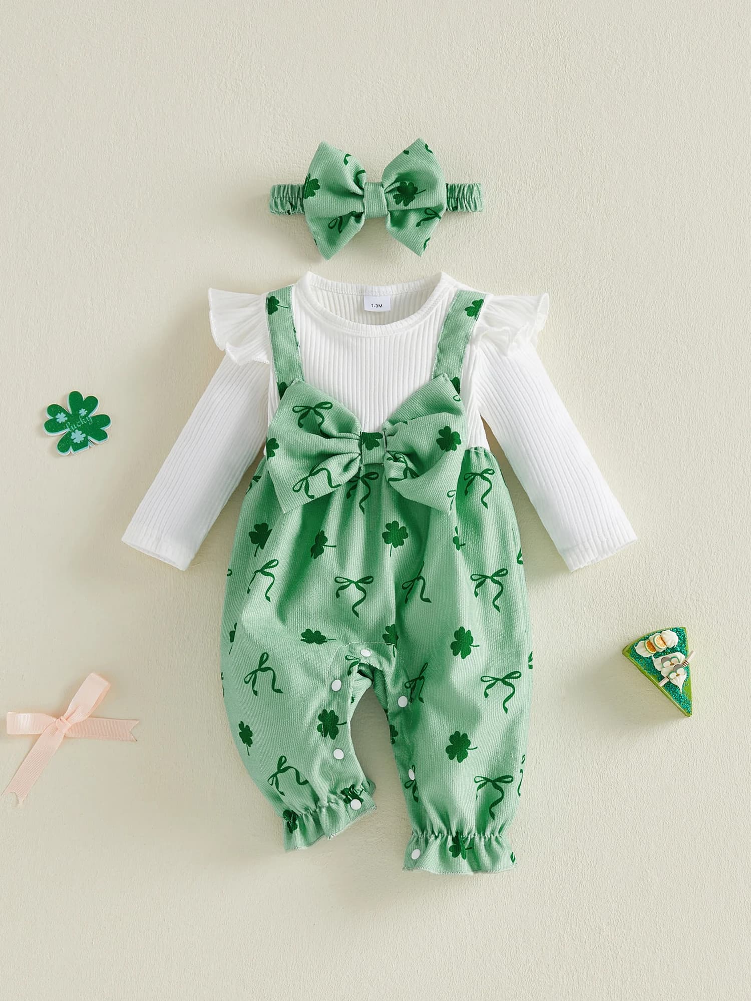 Pagliaccetto con maniche a volant con stampa trifoglio della principessa irlandese e set di fasce abbinate per outfit da bambina per il giorno di San Patrizio