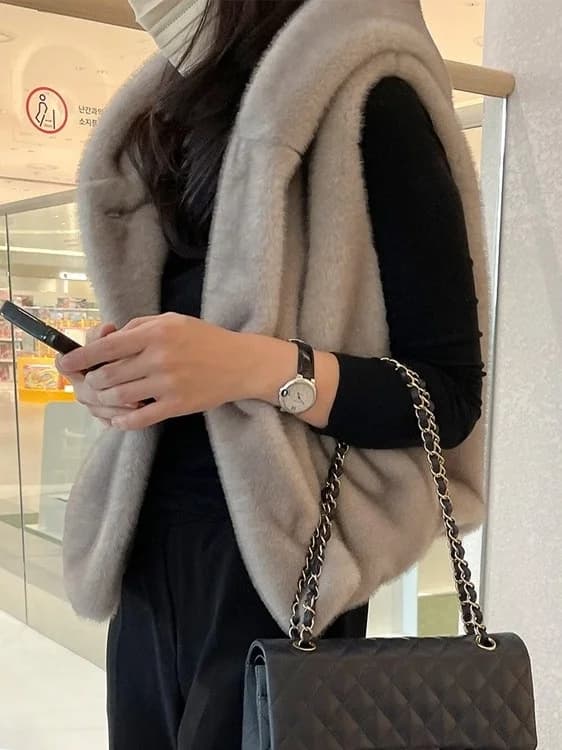 Elegante Gilet in Pelliccia di Visone con Cappuccio, Stile Vintage Autunno-Inverno, Morbido e Confortevole, Versatile per Donna