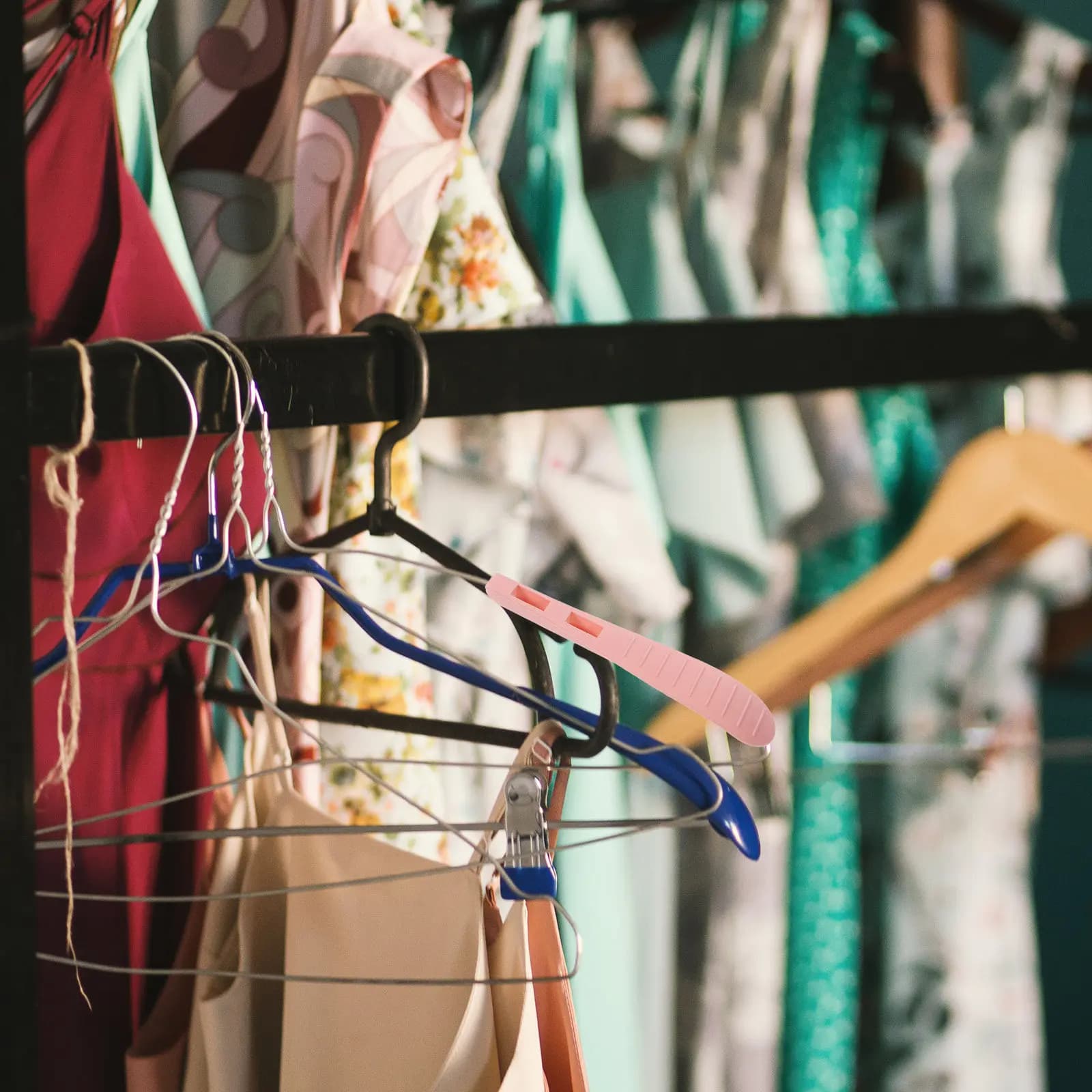 40 Pezzi Cuscinetti Antiscivolo per Spalle, Protezioni Larghe per Spalle per Appendiabiti, Prevenzione Graffi e Ammaccature su Vestiti, Protezioni per Abiti Formali e Cappotti