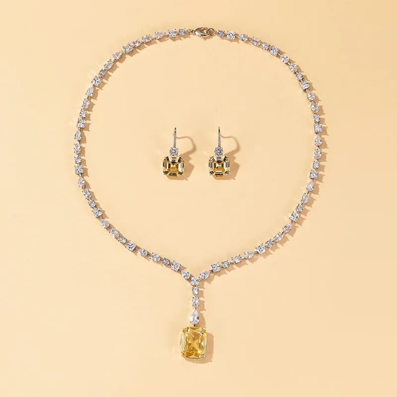 Collezione di design Orecchini stile Collana da donna Intarsio Set di gioielli con ciondolo con nappe in zirconi quadrati bianchi gialli