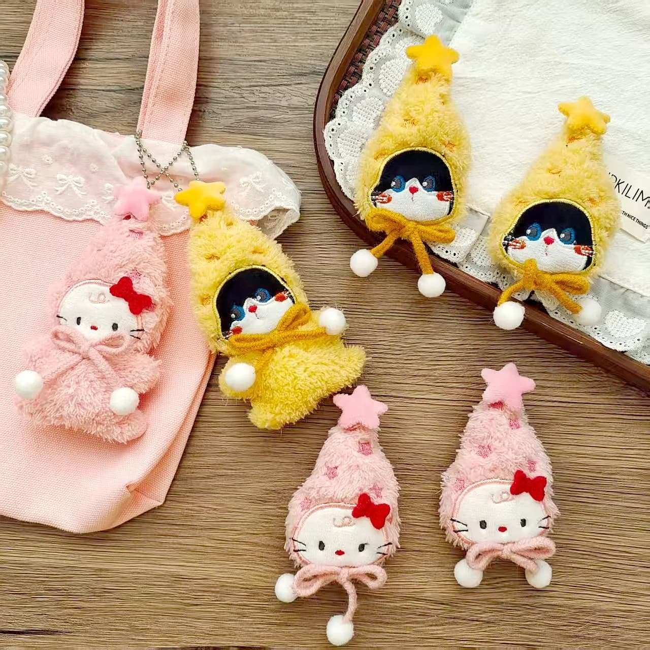 Spilla in peluche a forma di gatto dei cartoni animati, simpatico gatto in pigiama, ciondolo per borsa, portachiavi, accessori adorabili per ragazze