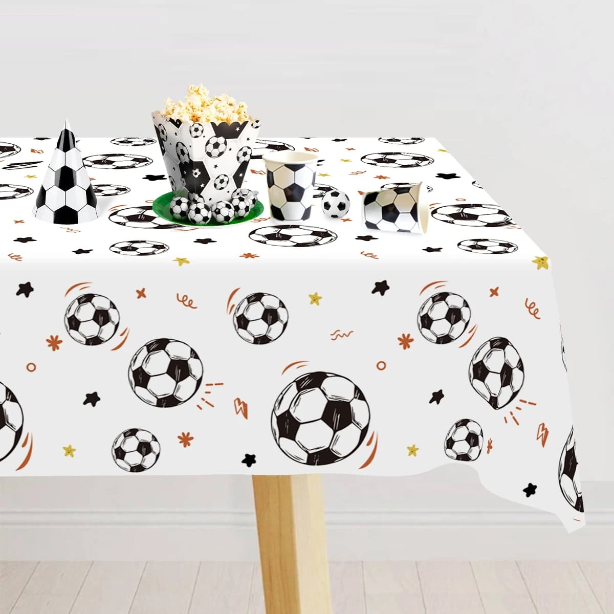1pc Soccer Table Cloth Plastic Disposable Table Cover Football Printed Pattern for Construction Party 4-6 Seaters Boys Favor