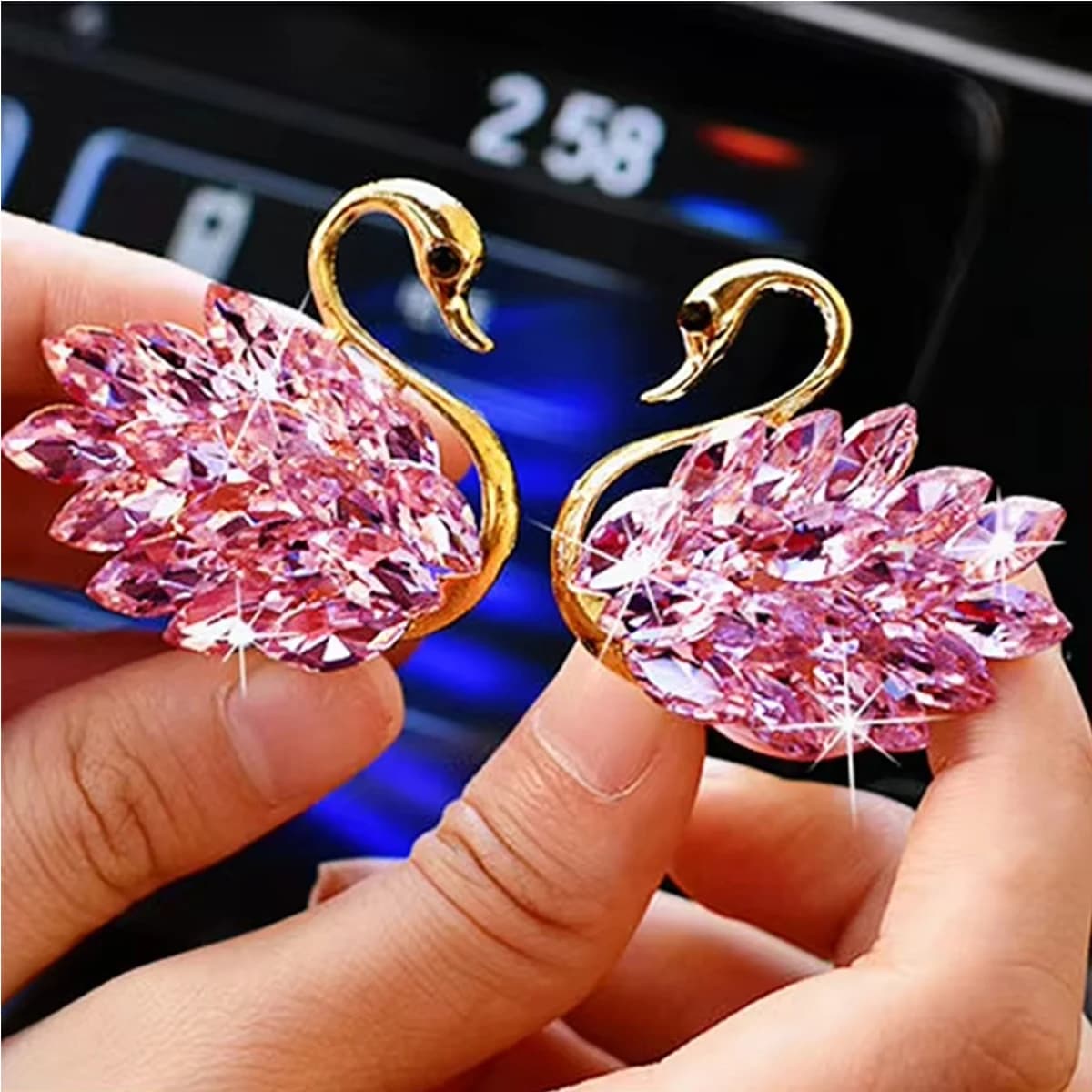 1 pair of vent clips for car diffuser cute, deodorant for environments with automotive slate clip with rhinestones, vehicle aromatherapy