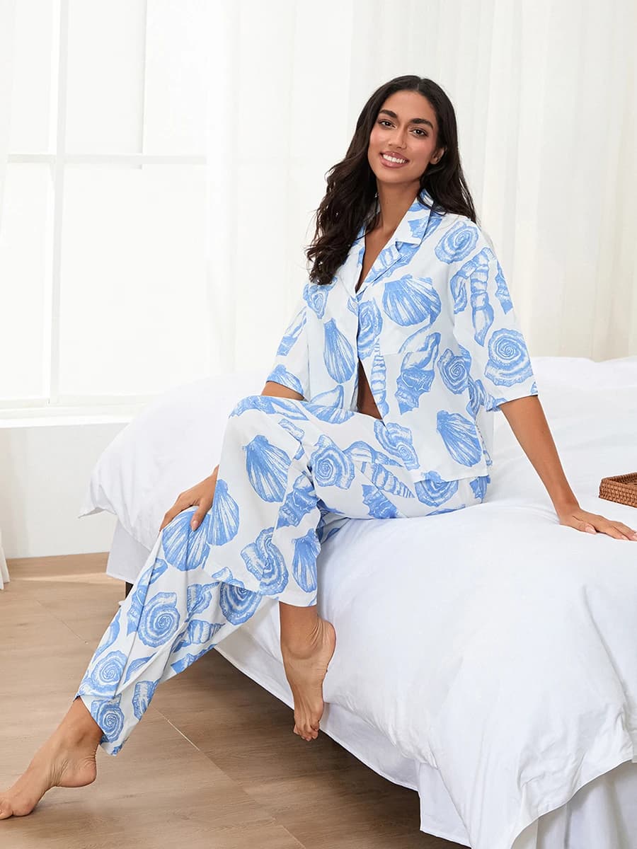 Pigiama da donna con stampa di foglie tropicali, maniche corte, bottoni, pantaloni in vita elastica, completo da salotto in 2 pezzi