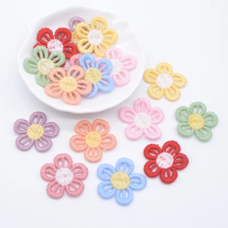 20 pezzi 28mm fiore lavorato a maglia ricamato per clip per copricapo per bambini fai da te fiocco cerchio per capelli accessori per decorazioni toppe per vestiti fatti a mano