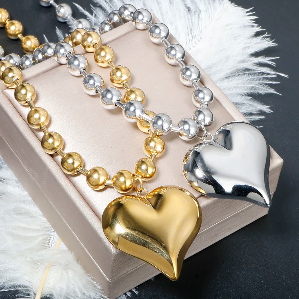 Punk Heavy Industry Thick Beaded Chain Big Peach Heart Hollow Pendant Charm Choker for Women Non Fading Stainless Steel Jewelry