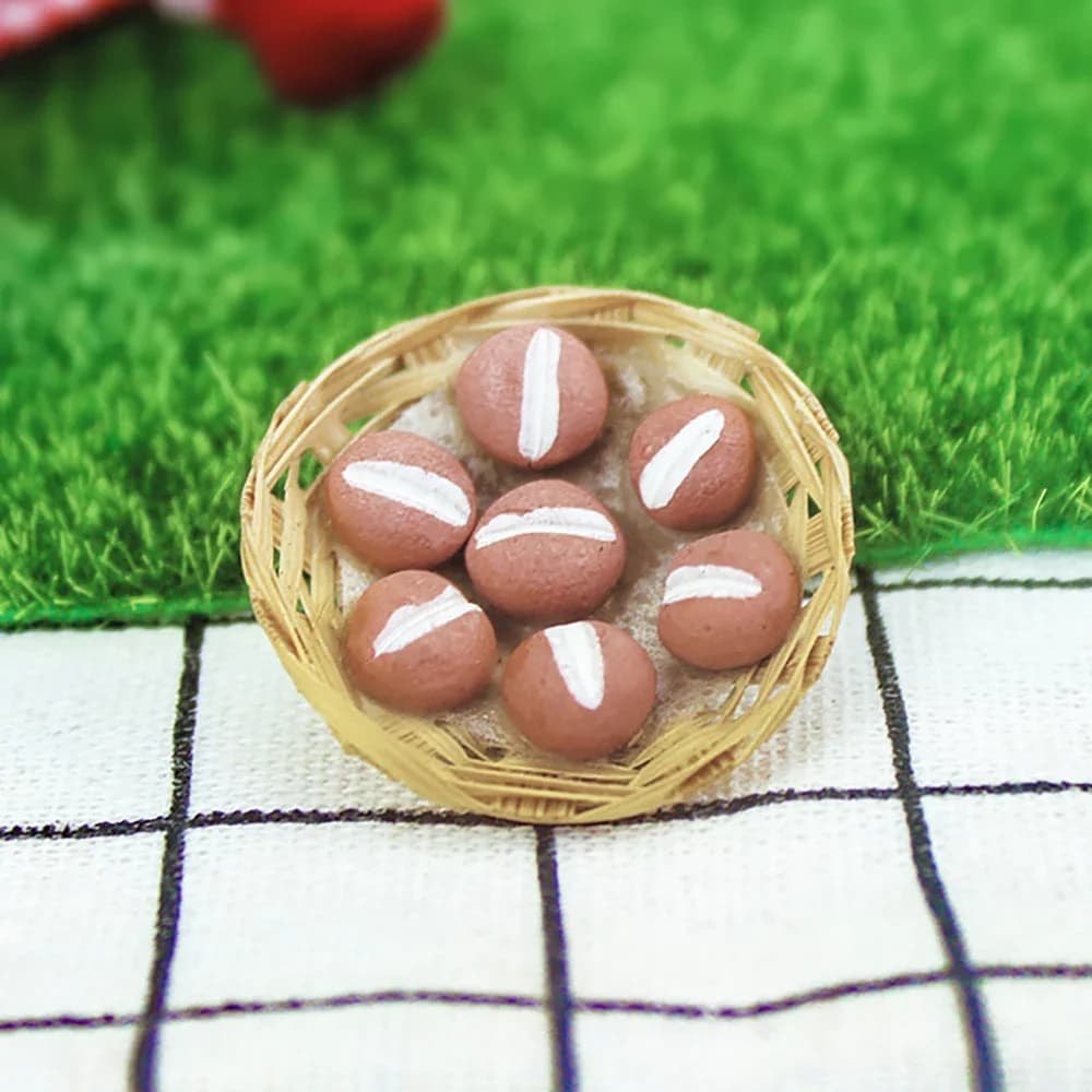 Accessori in miniatura per casa delle bambole 1/12 Mini soffio di crema con cestino Simulazione modello di dessert alimentare per la decorazione della casa delle bambole