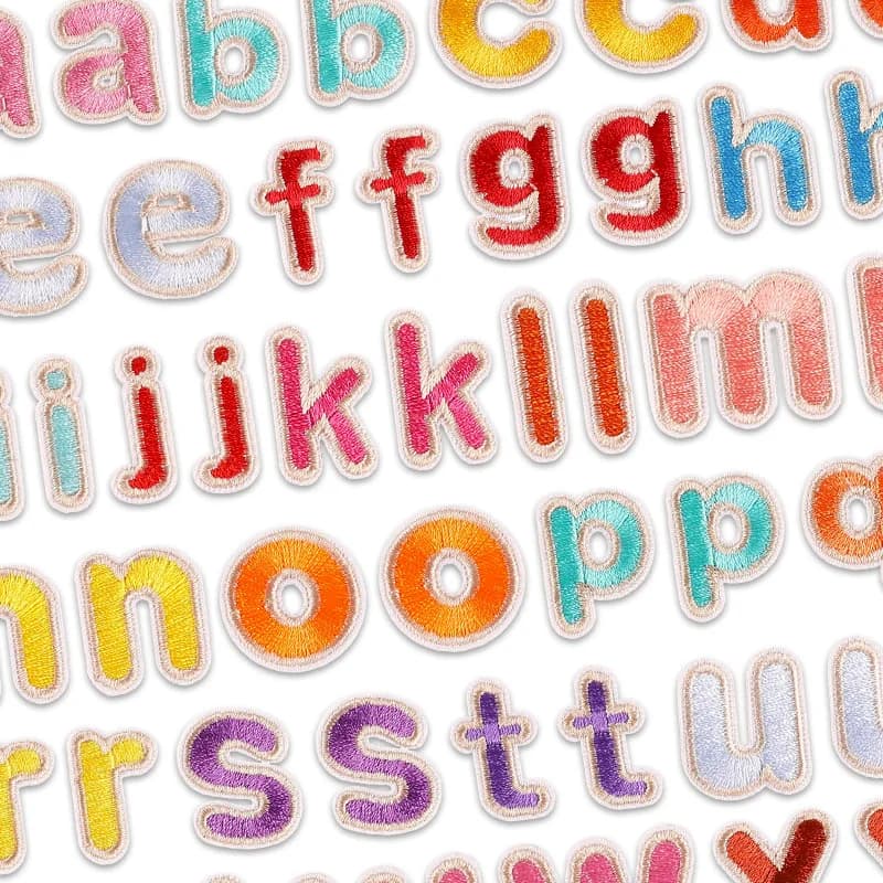 26/pz/lotto tessuti lettera strisce ferro su toppa per abbigliamento bambini bambino Mini piccola cucitura alfabeto ricamato sfuso Parches Set carino
