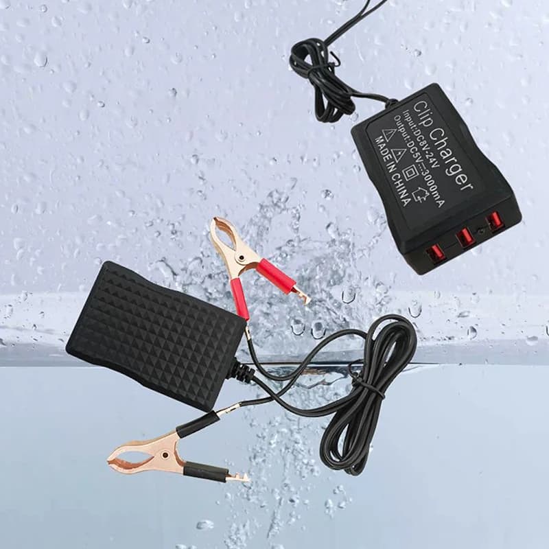 Convertitore CC ad alte prestazioni con clip per batteria 5V 3 porte USB Adattatore di alimentazione CC Modulo di ricarica Buck per tablet telefonici