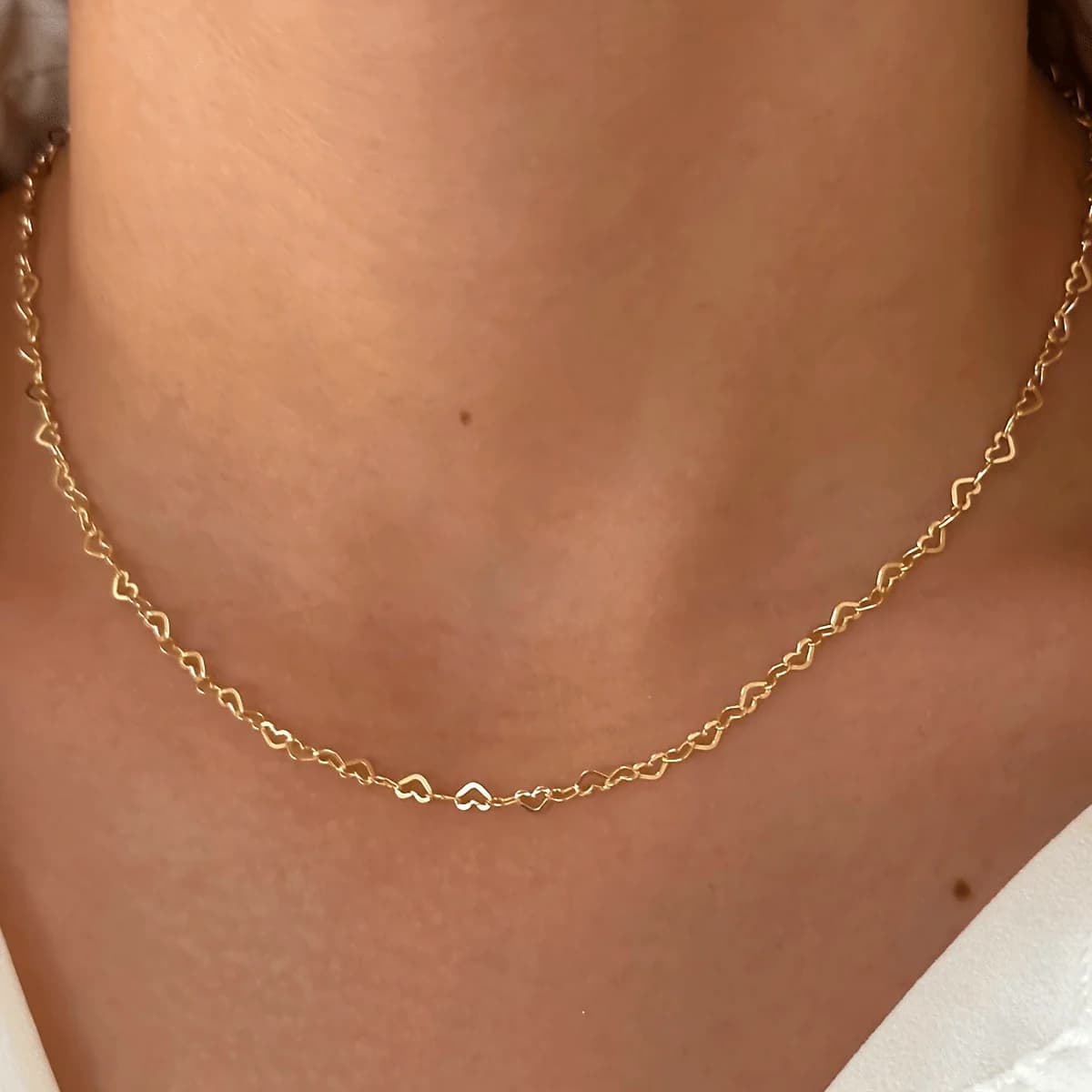 Collana da donna in acciaio inossidabile con cuore cavo, facile da indossare – catenina basica per tutti i giorni