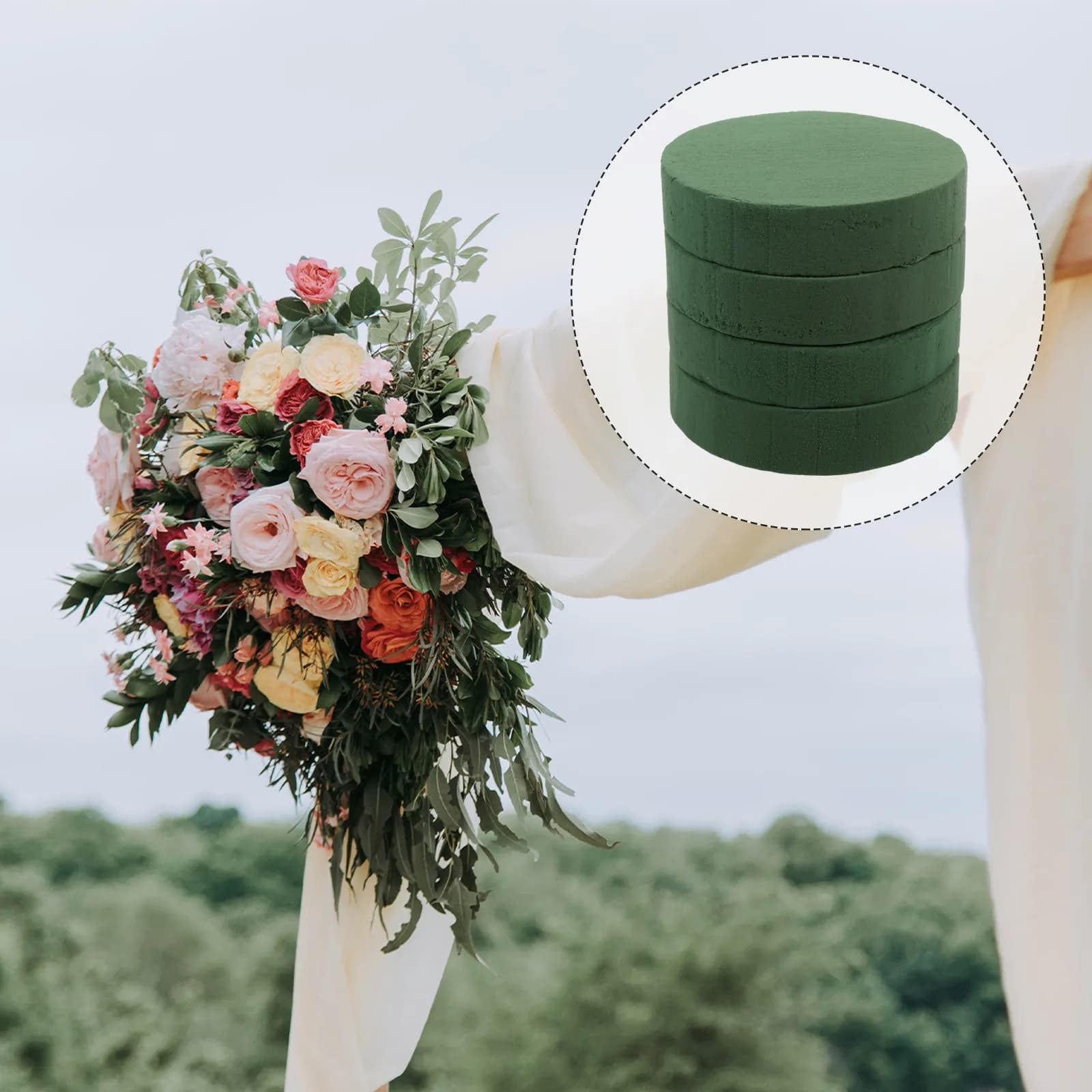 4 Pieces of Floral Foam Blocks Round for Floral Compositions, Weddings, Birthdays, Fresh Flowers, Floral Fango Green Moisturizing