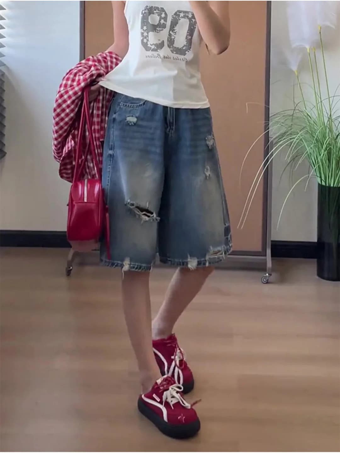 Summer 2026 High Waist Five-Point Distressed Skinny Jeans Lazy Style Loose Fit Denim Pants Women's Straight Leg Jeans