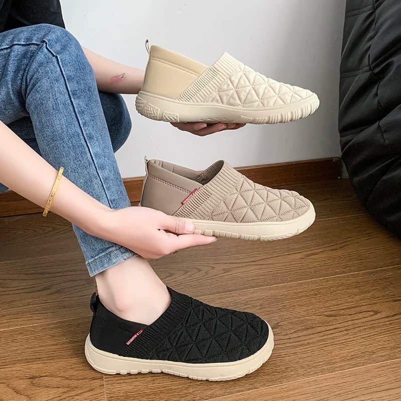 Scarpe da donna piatte in stoffa da passeggio nuove primaverili da donna Scarpe da donna morbide e leggere Comode scarpe da ginnastica multifunzionali per la madre