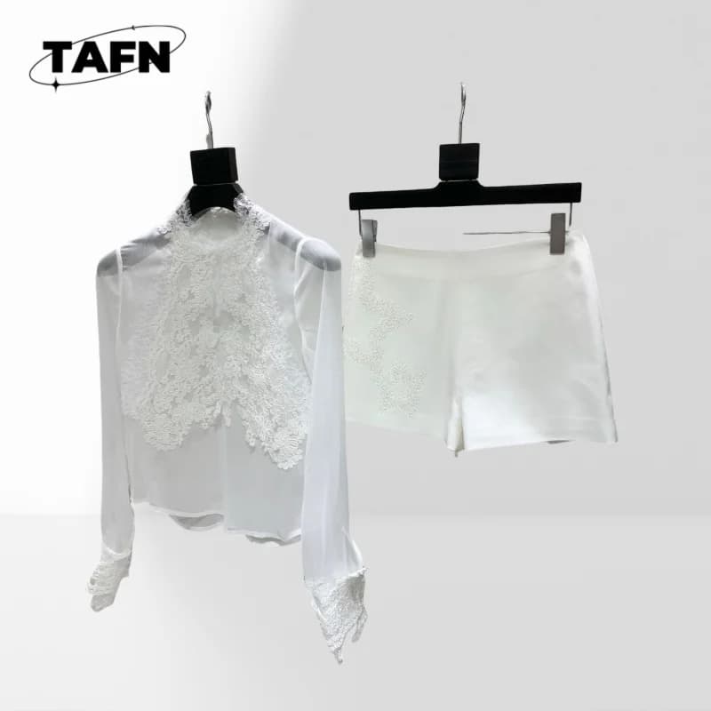 Comfy Women’s Skirt and Top Set, for Casual or Evening Wear Fashion-Forward Women’s Skirt and Top Set, Easy to Style AH0144