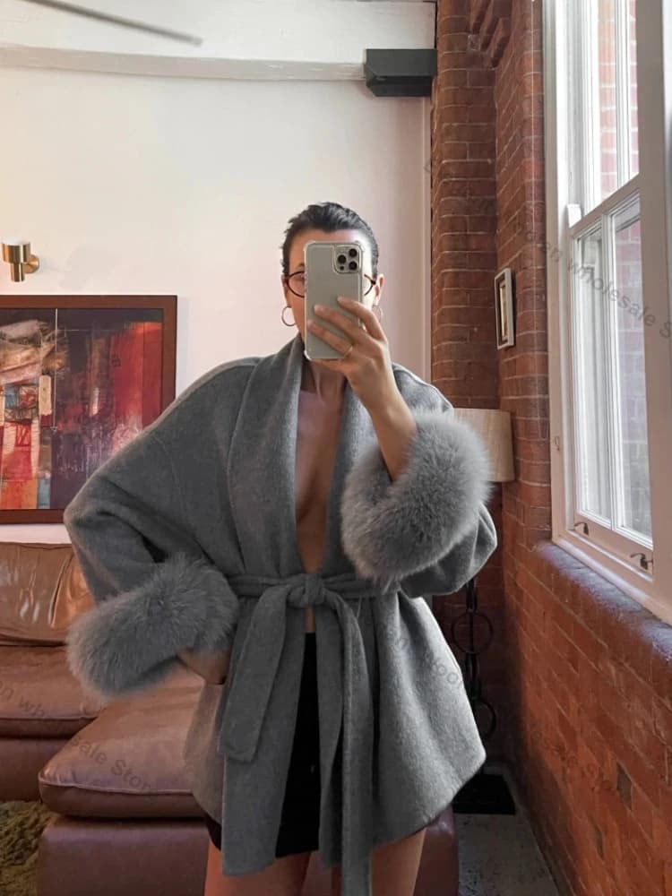 Women's Elegant Fur Trim Coat Fur Cuff Soft Wool Blend Coat Belted Autumn Winter Coat Old Money Style Natural Fur Coat Loose Fit
