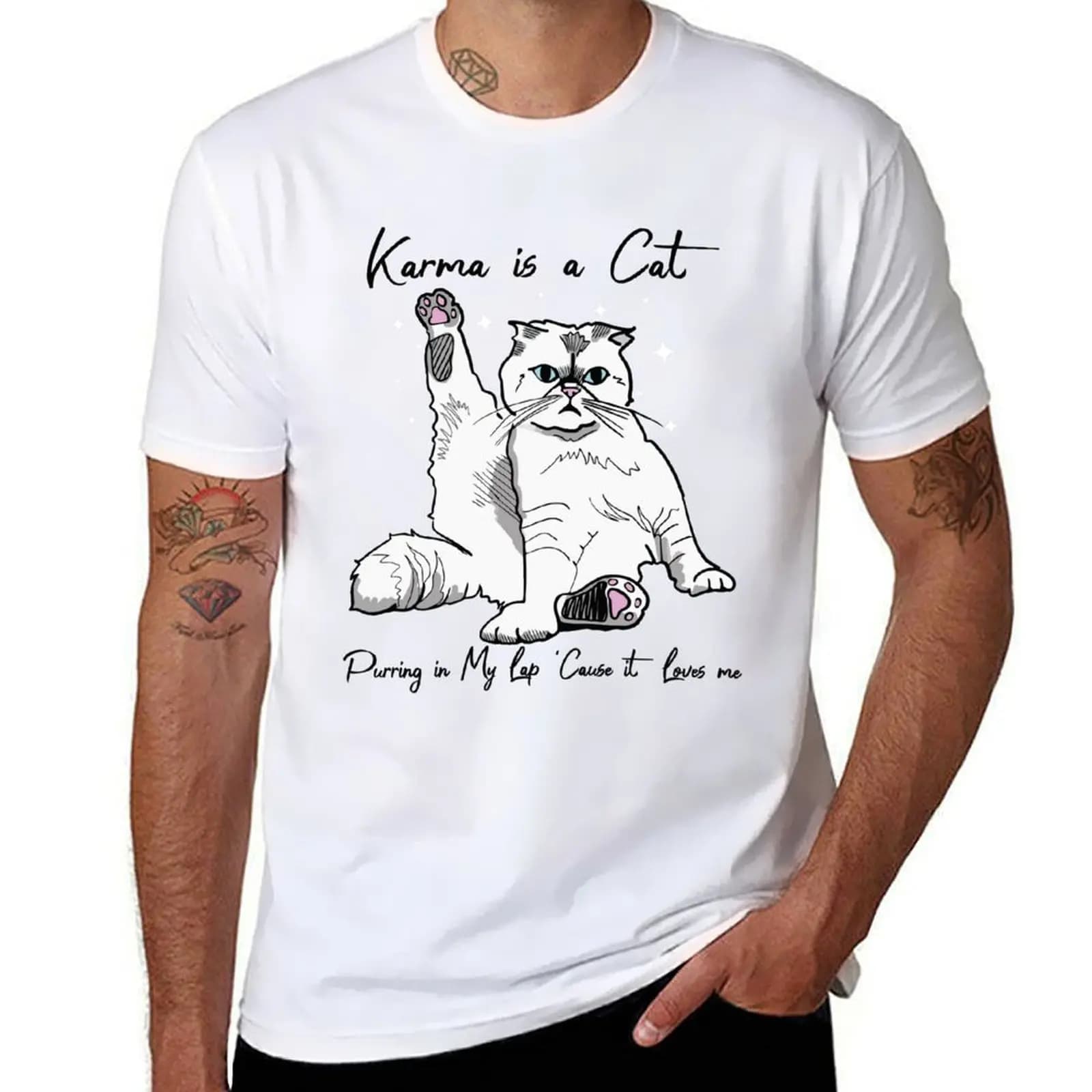 A Cat Karma Cause Purring In My Me It Loves Is Lap T-Shirt Top a maniche corte basic per tutti gli abbinamenti