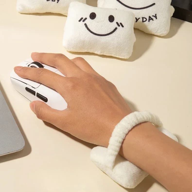 Mini cuscino per poggiapolsi con espressione adorabile, comodo protezione antifatica per il polso, tappetino per mouse per forniture per ufficio