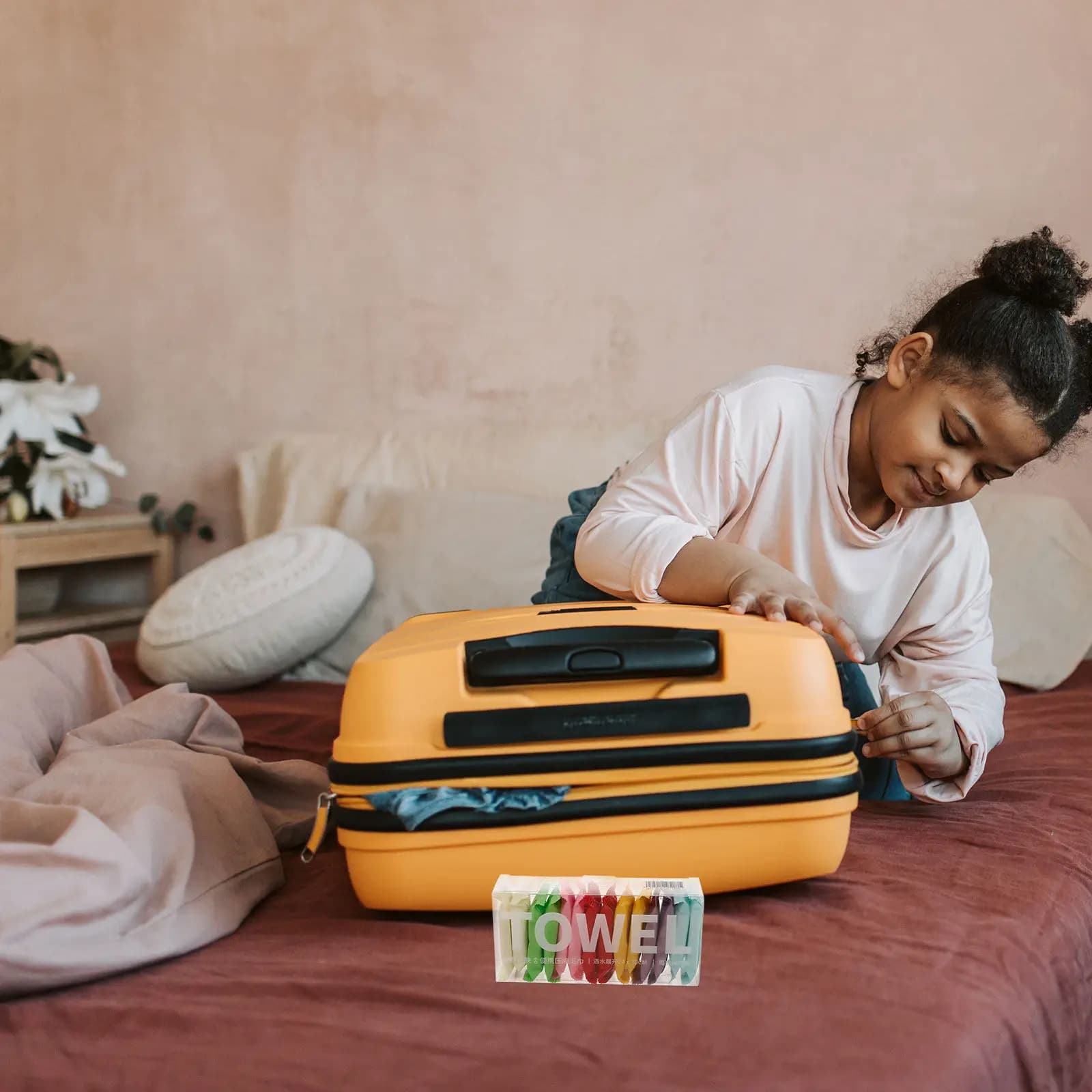 70 Pezzi di Asciugamani Compressi per Viaggio, Spessi Asciugamani Usa e Getta per Viso, Salviette Portatili per Escursionismo, Campeggio, Sport e Uso Alberghiero