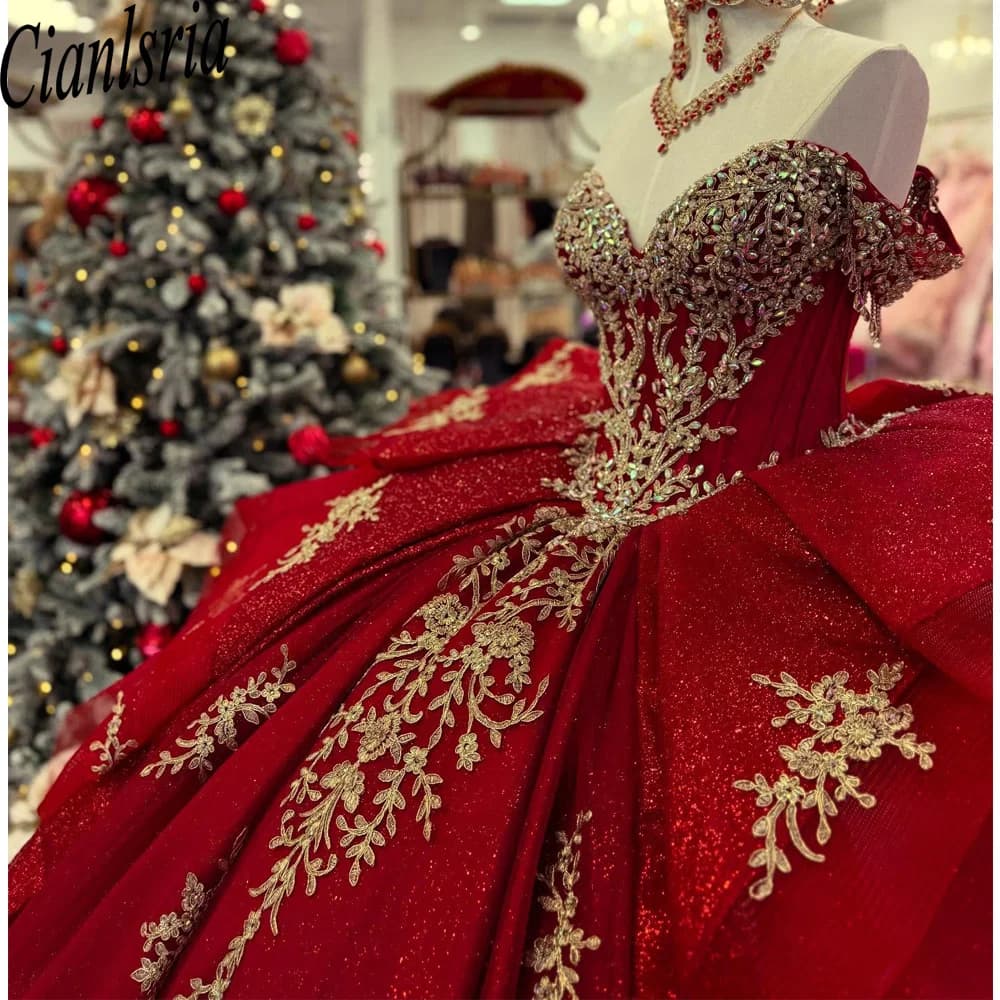 Red Quinceanera Dresses Ball Gown Off Shoulder Gold Embroidery Sweet 16 Vestido de 15 Anos Puffy Train Prom Dress