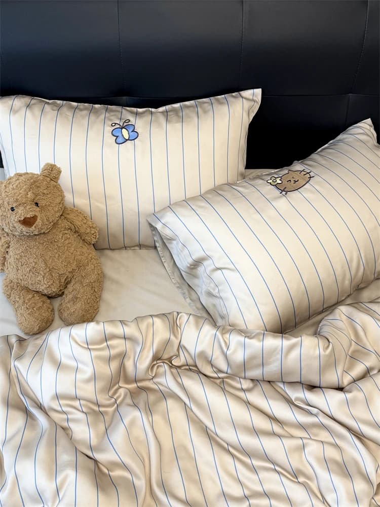 Set di Biancheria da Letto Estivo Cotton Dream, 60 Fili, Sensazione Fresca, Tessuto in Lyocell e Seta, Set di Quattro Pezzi con Lenzuolo e Copriletto