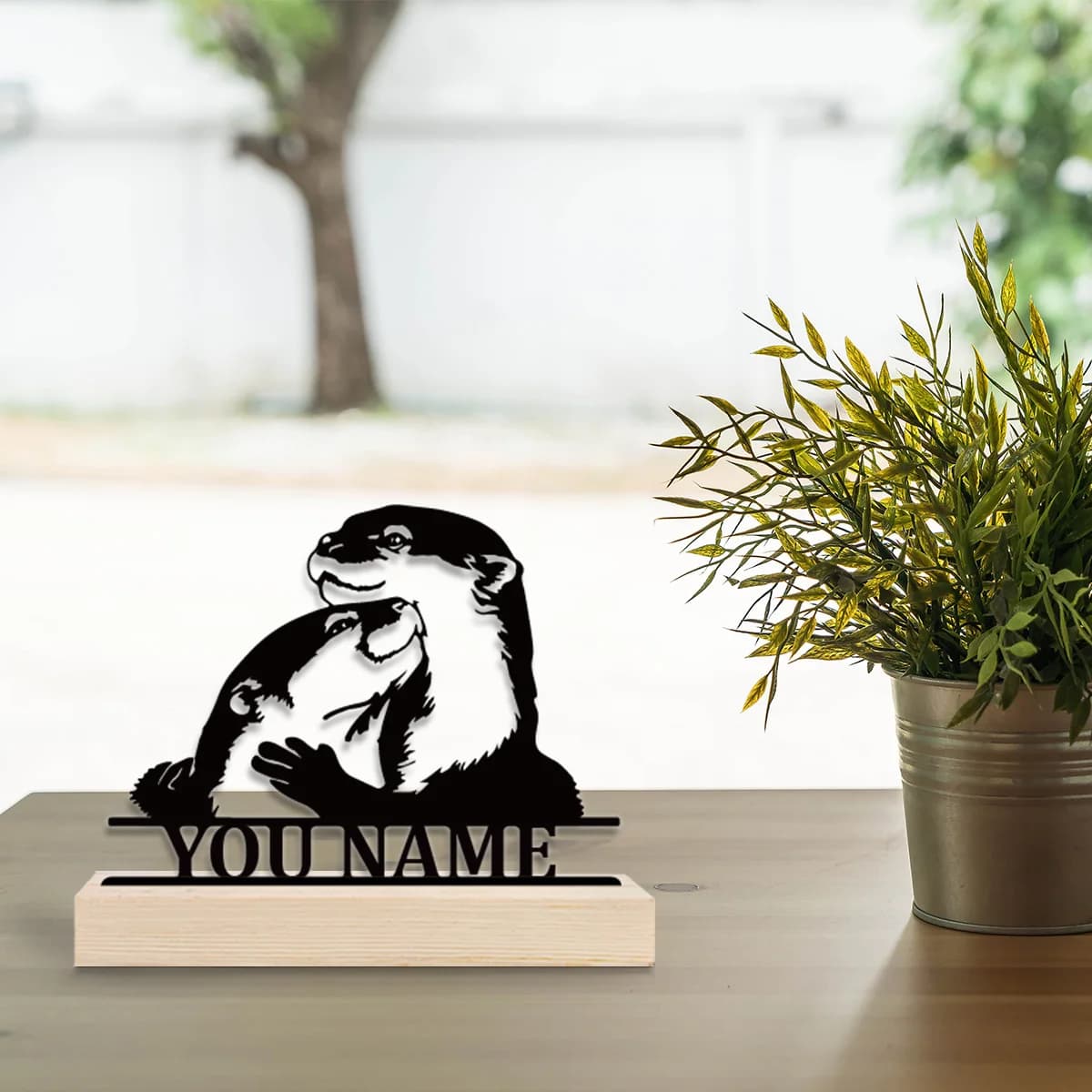 1pc Desktop Metal Ornaments Customizable Content Equipped with Wooden Base Gifts and Metal Decorations for Family and Friends