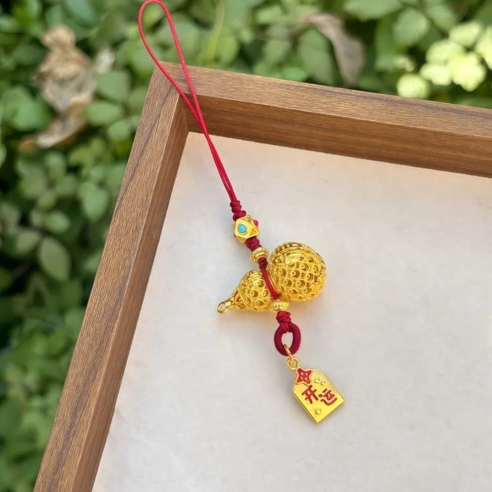 Luxury Hollow Gourd Pendant Exquisite High-end Chinese Traditional Phone Chain Alloy Handicrafts Golden Gourd Key Ring