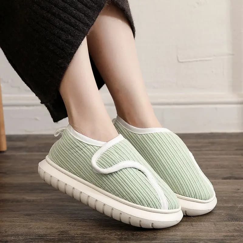 Pantofole da donna in cotone con tacco chiuso foderate in pile autunno inverno Pantofole antiscivolo con suola spessa e cinturini in velcro