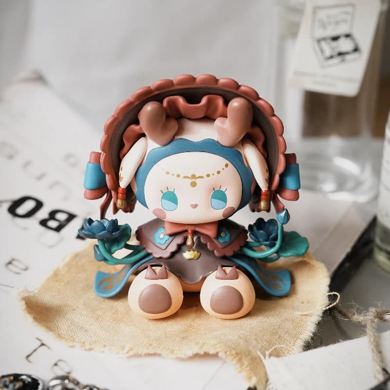 LUCKY EMMA Secret Forest Perfume Discovery Series Blind Box Anime Figure Desktop Decoration Collecte Model Mystery Box Gift Toy