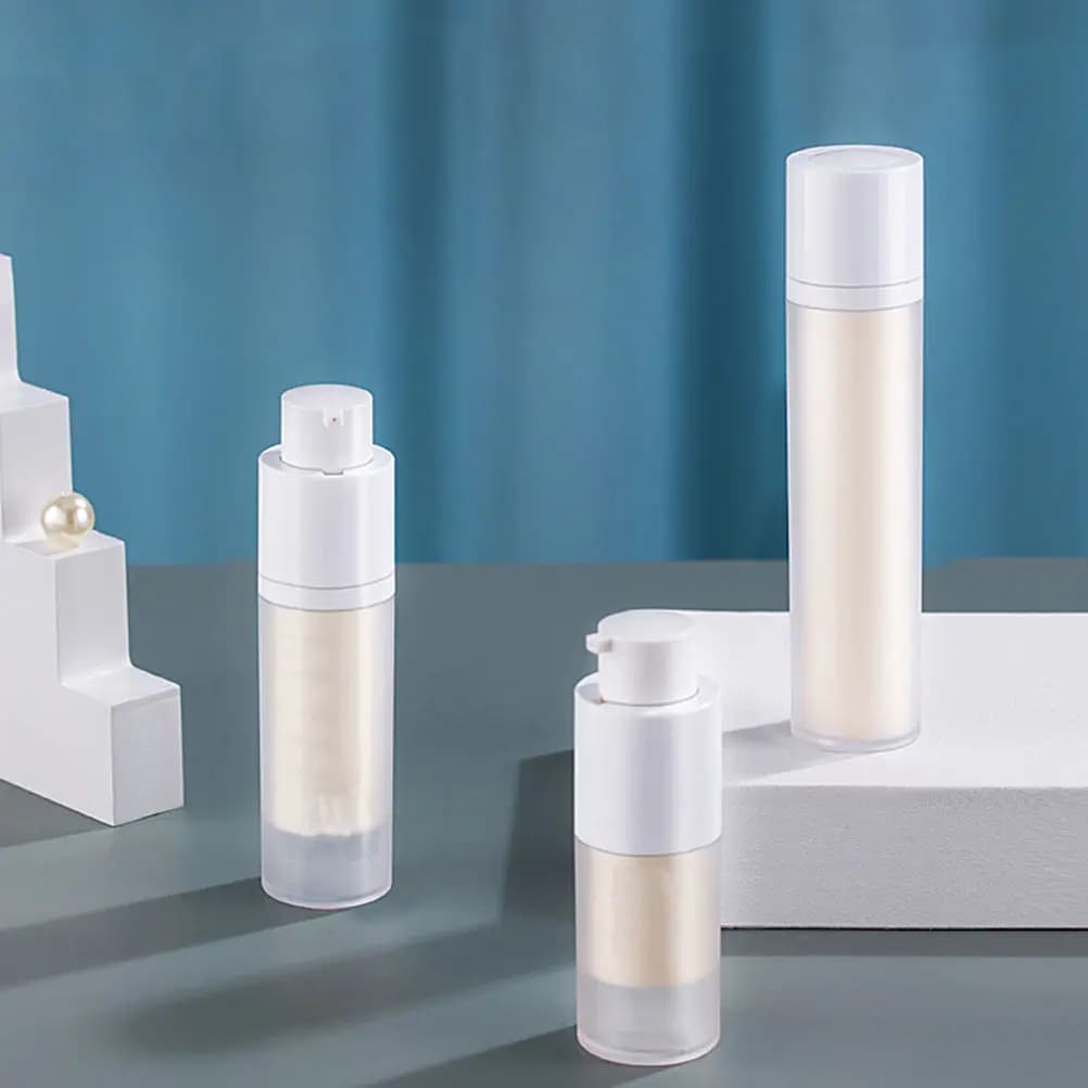 2 flaconi con pompa airless da 50 ml, finitura opaca, dispenser riutilizzabile a prova di perdite per fondotinta, siero, lozione, idratante, da viaggio