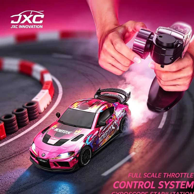 Nuova Auto RC Drift Ufficiale 1:43 con Design Lion Livery, 2.4G, Stabilizzatore Giroscopico, Luci LED, 30 Minuti di Gioco, Mini Giocattolo Tascabile, Regalo