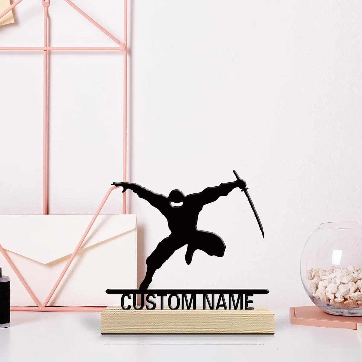 1pc Personalized Retro Iron Statue Decoration Custom Name With Wooden Base Decorative Gifts, Metal Statue Ornaments