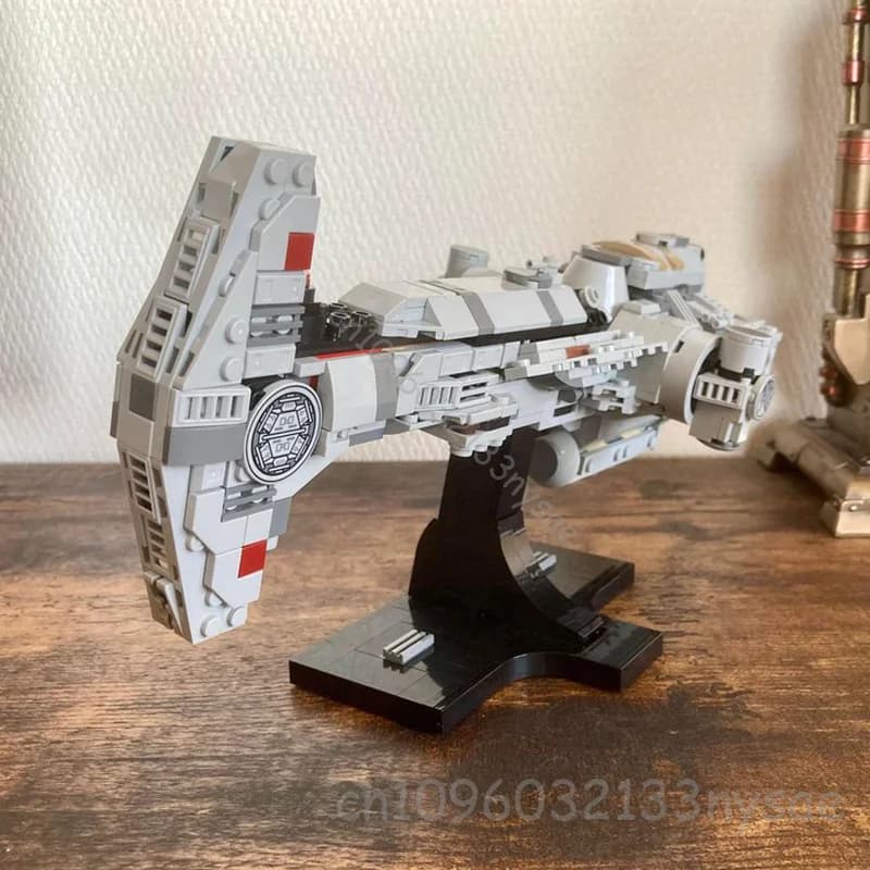 MOC Starship Serie 681PCS Veicolo spaziale a scala media Martello Corvette Modello Veicolo spaziale Building Blocks Regali di Natale fai da te Giocattolo per bambini