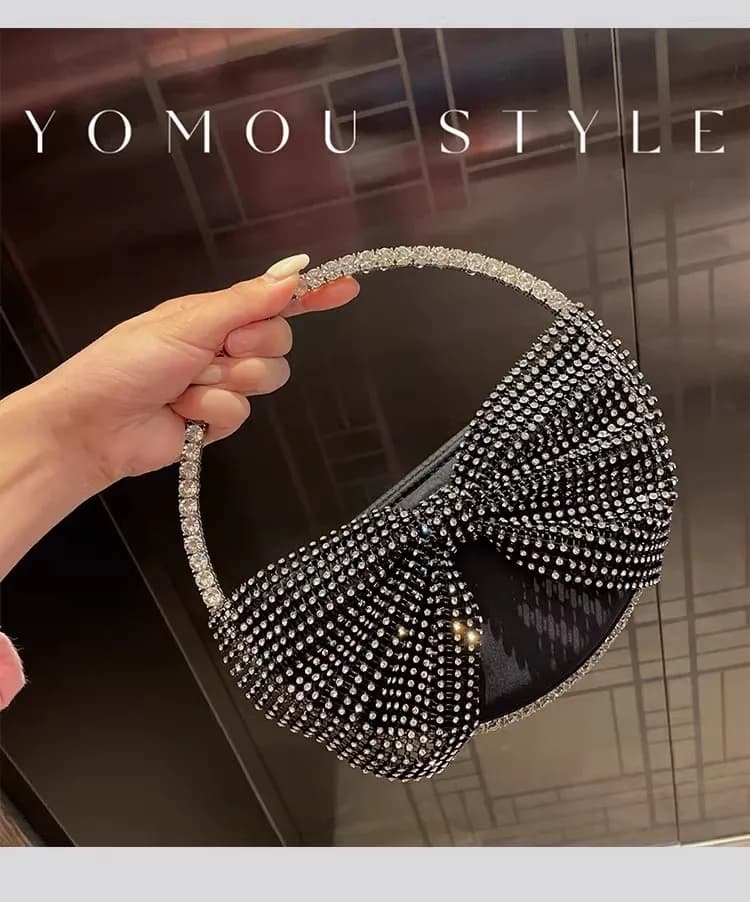 Luxury Designer Half Moon Heart-Shaped Women Handbag Metal Handle Rhinestone Bag Evening Clutch Bag Wedding Party Glitter Purse