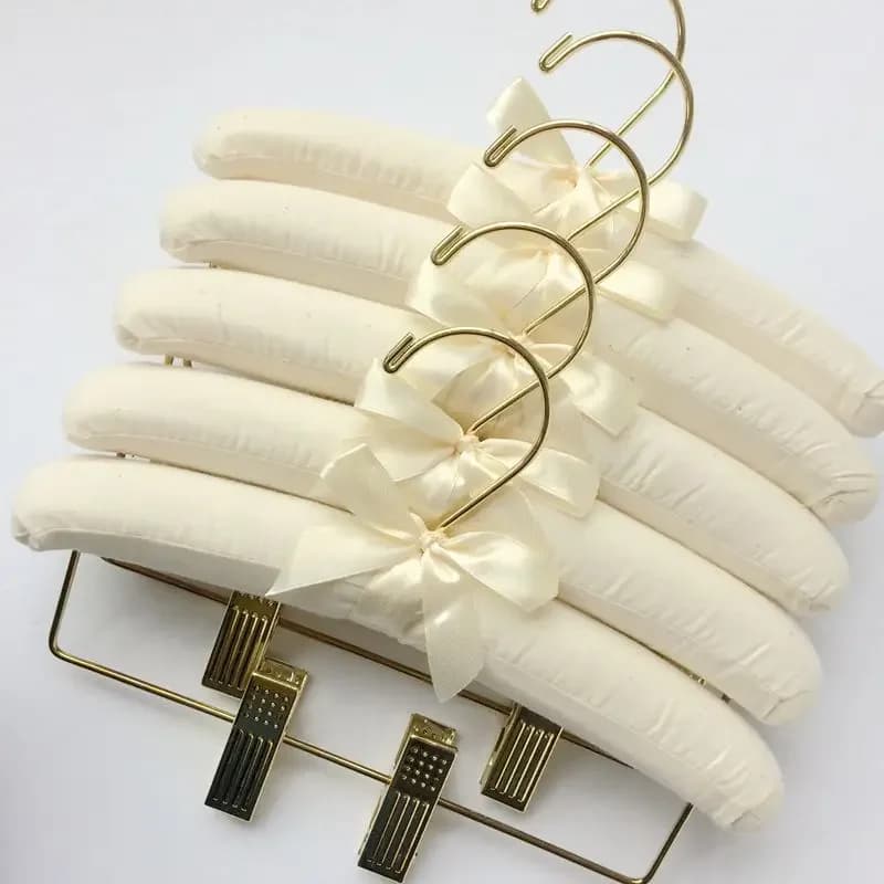 Set di 5 Appendiabiti in Legno Premium Antiscivolo con Design Floreale, Stile Pastorale, per Esposizione di Cappotti e Giacche, Misure 25/38cm