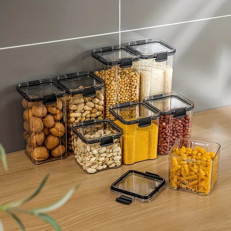 Contenitori per alimenti con coperchi ermetici, cassaforte per congelatore, contenitori per pronto in plastica senza BPA e set da cucina.