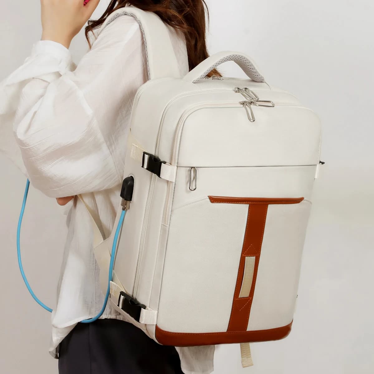 Backpack Women's 2025 New Casual Business Computer Backpack Outdoor Travel Large Capacity Travel Bag Student School Bag Business Travel Commuting Work Class