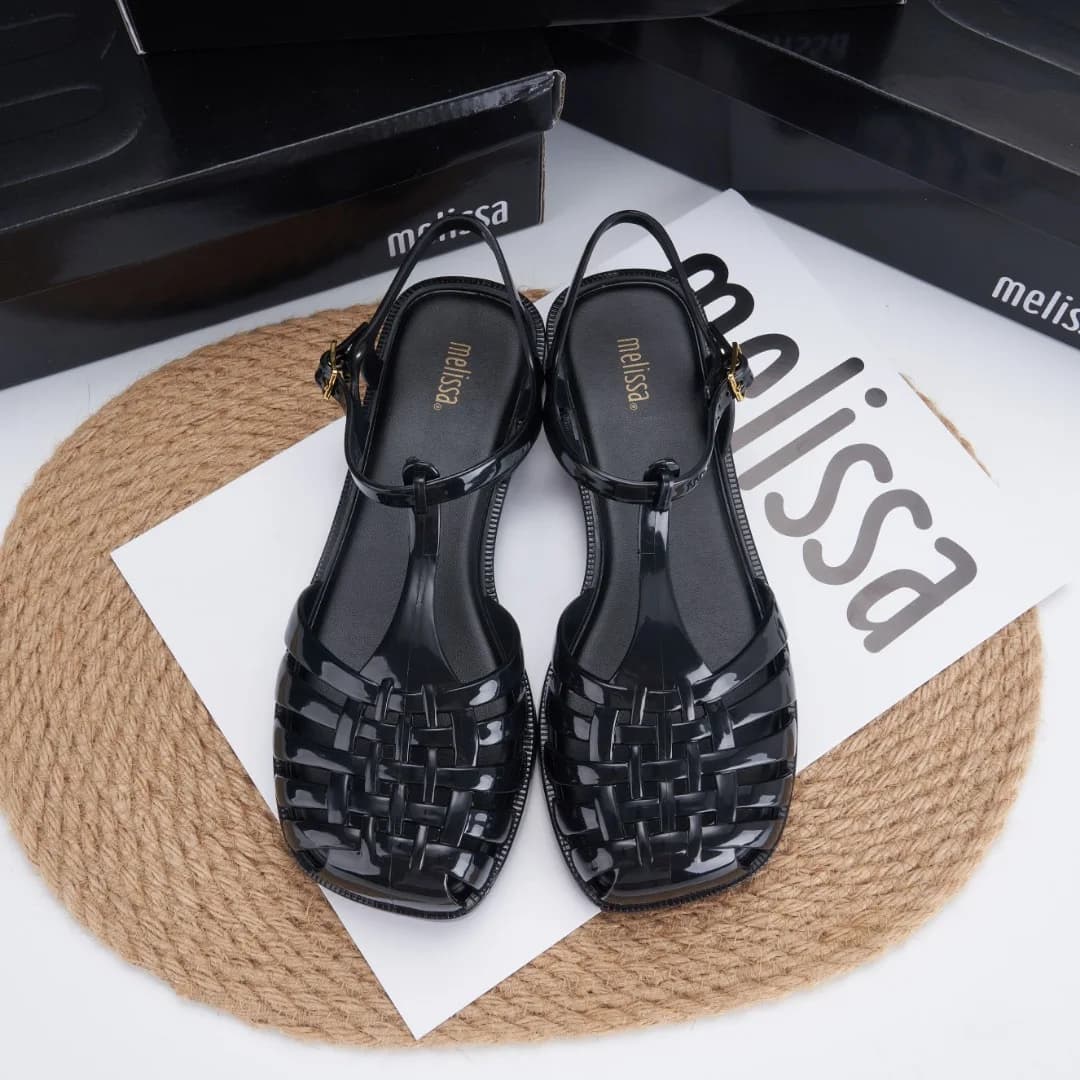 New Brazilian Jelly Shoes 2025 Flat Bottom Woven Summer Adult Jelly Shoes Flat Heel Beach Sandals