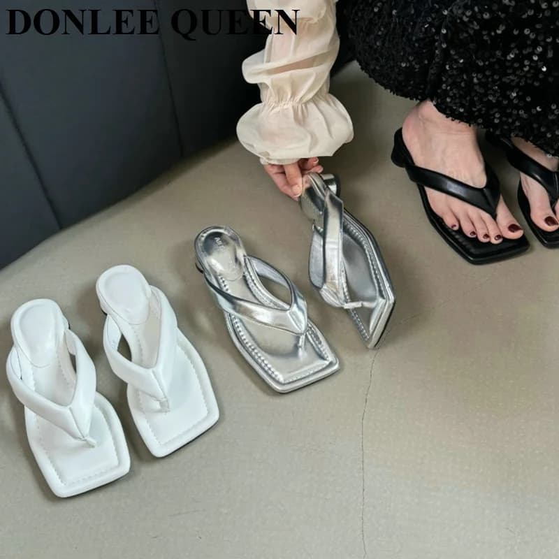 2024 moda punta quadrata tacchi bassi pantofole donna Casual fascia stretta sandali marca scivolo Slip On Beach infradito Sandalias Mujer