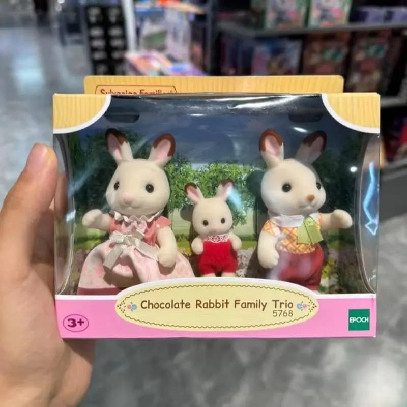 Sylvanian Families Anime Girl Figures Calico Critters Set di Mobili Gatto Floreale Coniglio Cioccolato Elefante Panda Famiglia Trio Regali