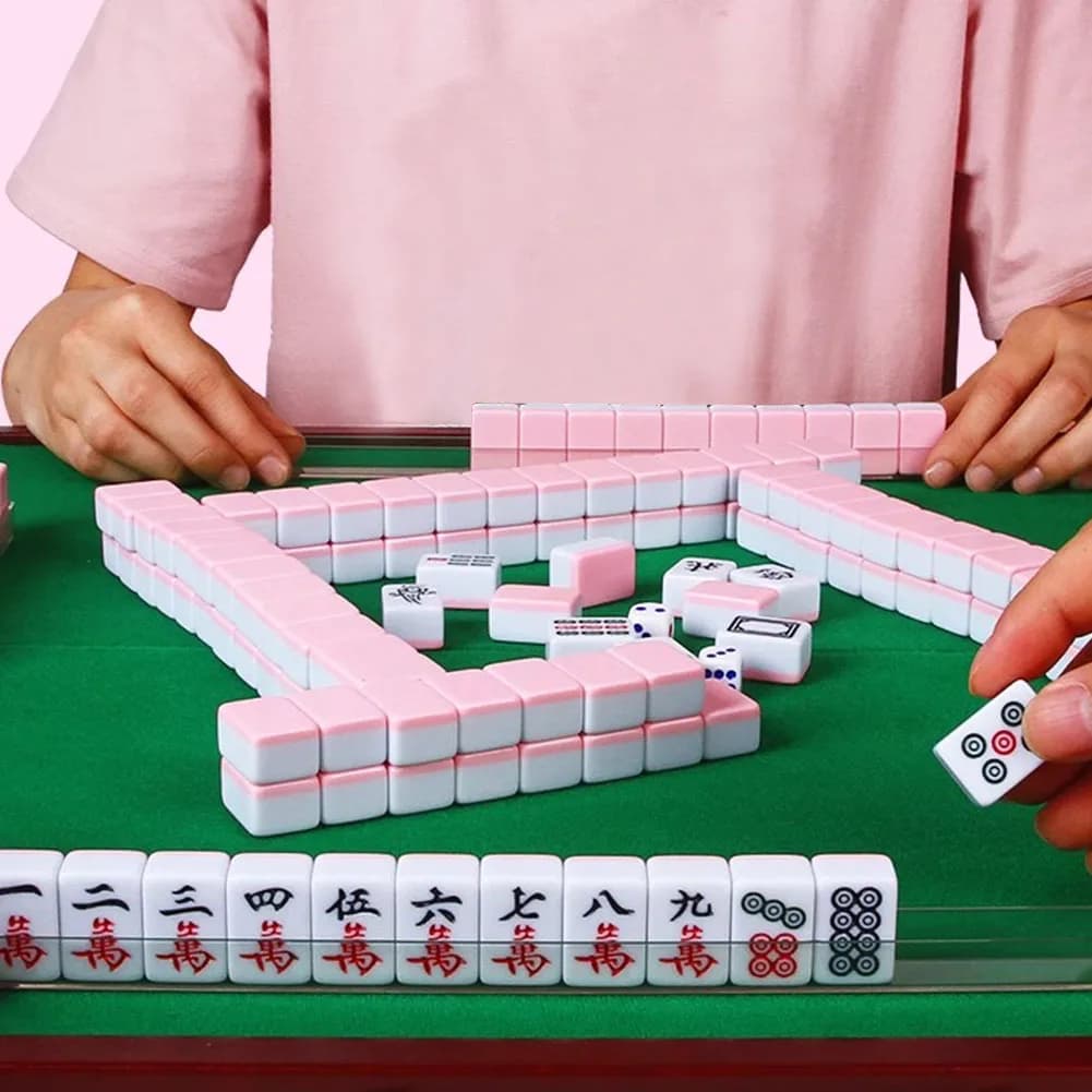 Mini Mahjong Cinese Tradizionale Mahjong Gioco da tavolo Esercizio di pensiero Giocattoli per la famiglia Numeri squisitamente intagliati Caratteri cinesi