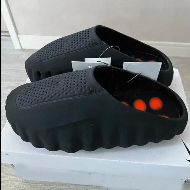 Designer Mind 001 002 Running per Uomo Donna, Ciabatte Comode Pre-Allenamento, Tech, Colori Bone Solar Red Black Chrome Light Smoke Grey Fas