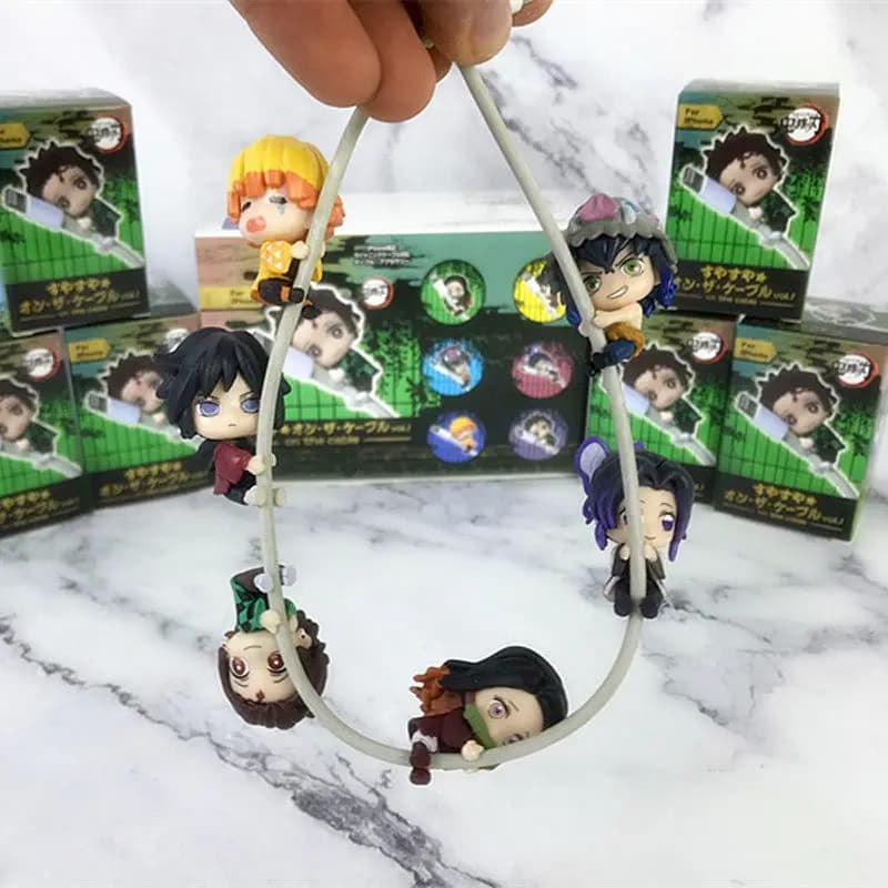 Demon Slayer Kimetsu No Yaiba su The Cable Vol.1 Blind Box - Simpatico Protettore per Cavo Dati a Forma di Personaggio Anime - Giocattolo da Collezione, Regalo