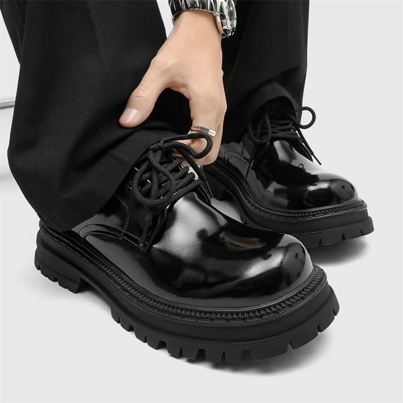 Scarpe da uomo in pelle casual moda nera quadrata di lusso da uomo Mocassini con altezza crescente Scarpe firmate primavera autunno Scarpe da sposa