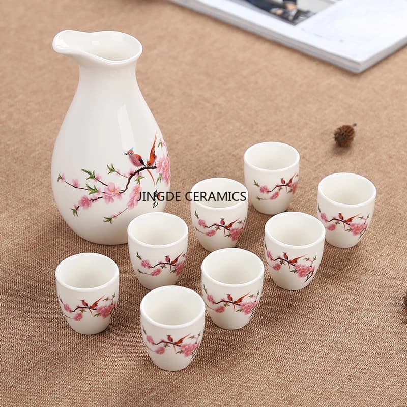 Set da vino in ceramica giapponese Set di armadietti per vino Set di tazze per sake giapponesi Forniture per bancone bar Utensili da cucina per la casa Set da bar