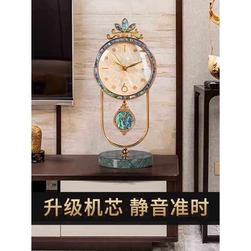 Orologio da tavolo di lusso leggero, decorazione artistica con pendolo, ornamento da scrivania per soggiorno