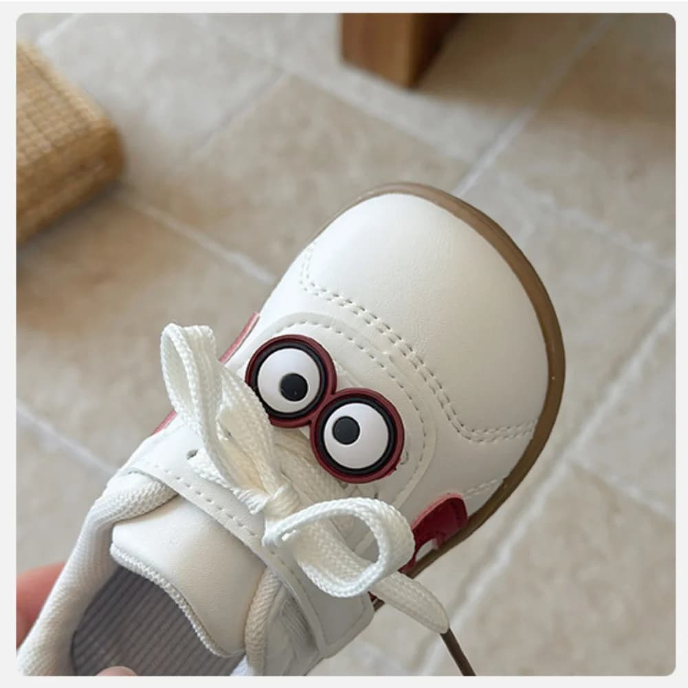 Sneakers bianche con suola morbida per ragazze e ragazzi, scarpe traspiranti per bambini, scarpe sportive, sneakers comode ed eleganti