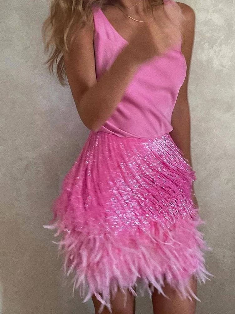 Abiti da vacanza da donna sottili alla moda Estate Nuove minigonne con paillettes Abiti Chic Colletto a U Canotte e gonne con piume e nappe Set
